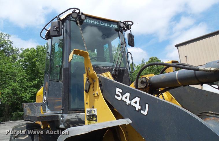image for item DF7332 2006 John Deere 544J wheel loader