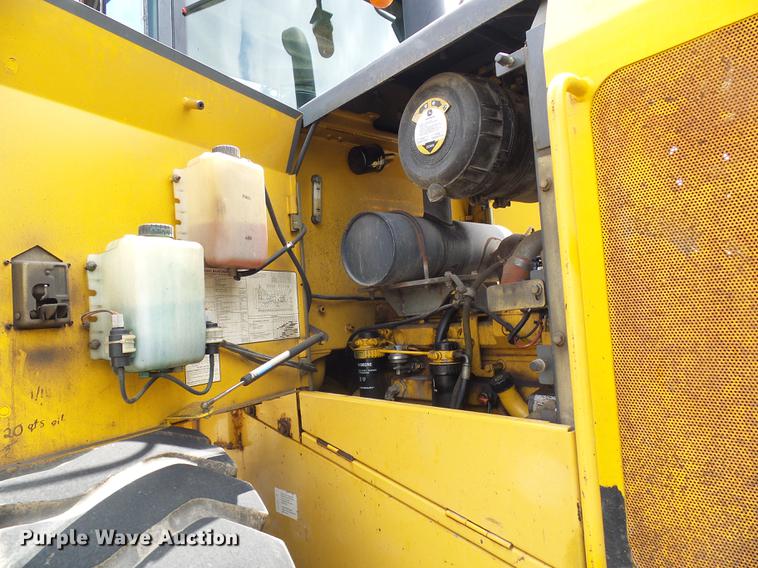 image for item DF7332 2006 John Deere 544J wheel loader
