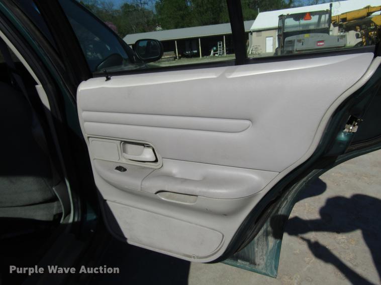 image for item DF7975 2000 Ford Crown Victoria Police Interceptor