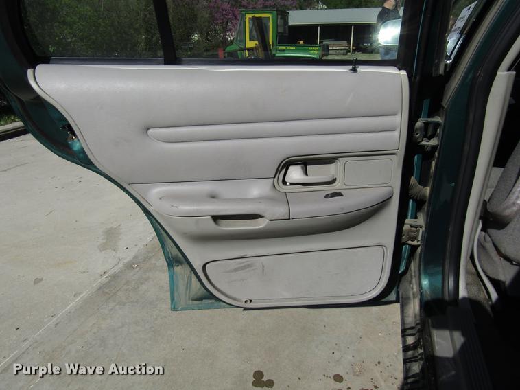 image for item DF7975 2000 Ford Crown Victoria Police Interceptor