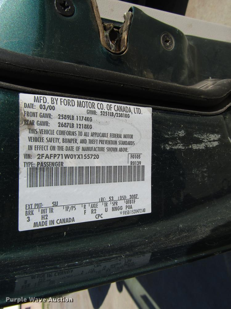 image for item DF7975 2000 Ford Crown Victoria Police Interceptor