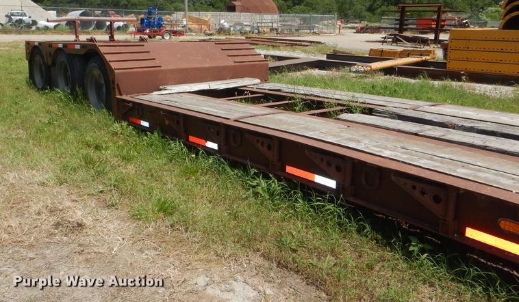 image for item DG1101 1995 Talbert T3DW-80K-HR6-T1 lowboy equipment trailer