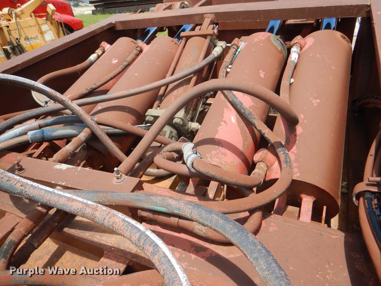 image for item DG1101 1995 Talbert T3DW-80K-HR6-T1 lowboy equipment trailer