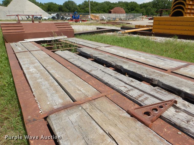 image for item DG1101 1995 Talbert T3DW-80K-HR6-T1 lowboy equipment trailer