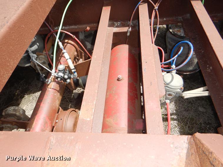 image for item DG1101 1995 Talbert T3DW-80K-HR6-T1 lowboy equipment trailer