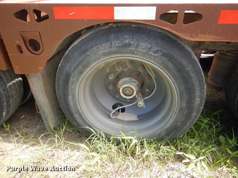 image for item DG1101 1995 Talbert T3DW-80K-HR6-T1 lowboy equipment trailer