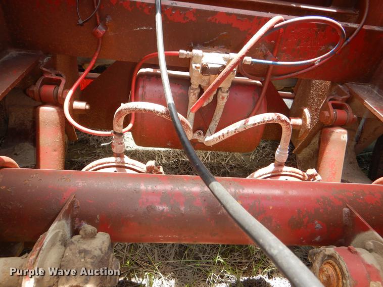 image for item DG1101 1995 Talbert T3DW-80K-HR6-T1 lowboy equipment trailer