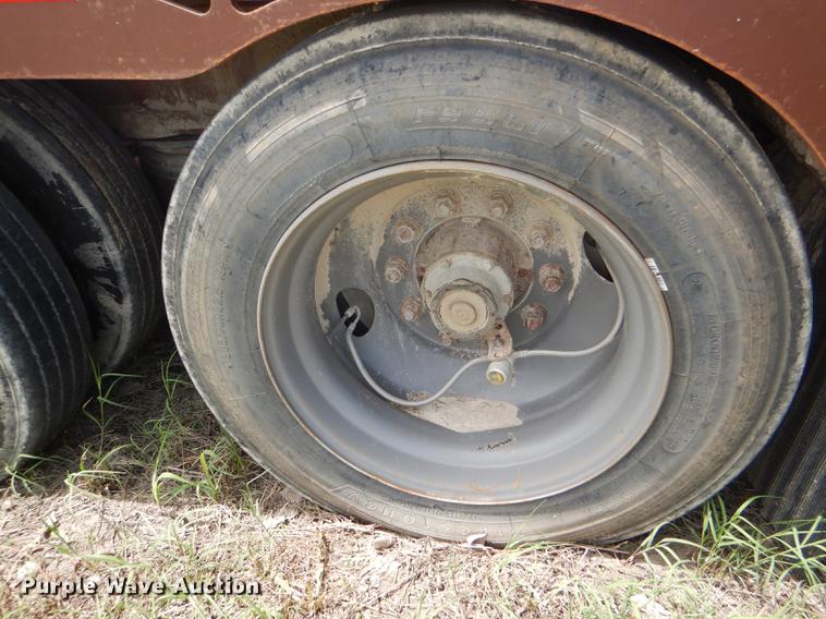 image for item DG1101 1995 Talbert T3DW-80K-HR6-T1 lowboy equipment trailer