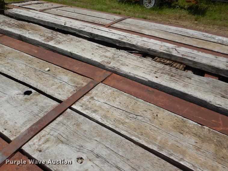 image for item DG1101 1995 Talbert T3DW-80K-HR6-T1 lowboy equipment trailer