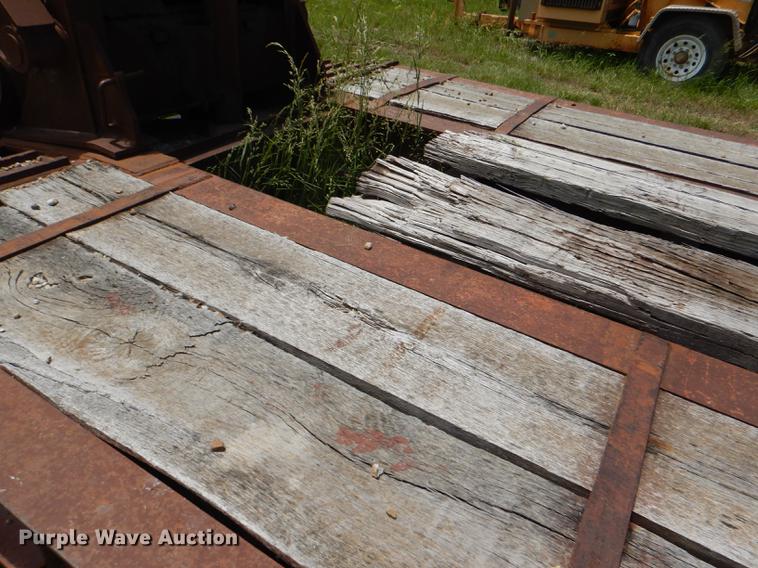 image for item DG1101 1995 Talbert T3DW-80K-HR6-T1 lowboy equipment trailer