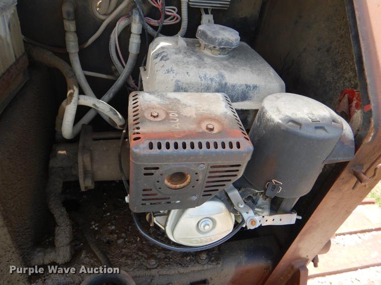 image for item DG1101 1995 Talbert T3DW-80K-HR6-T1 lowboy equipment trailer