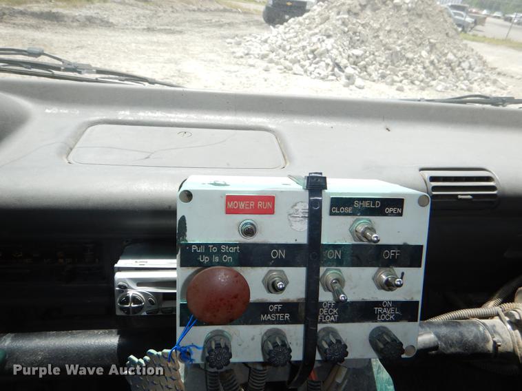 image for item DG1125 2003 GMC W5500 TrucKat flatbed truck