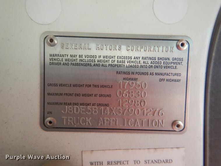 image for item DG1125 2003 GMC W5500 TrucKat flatbed truck