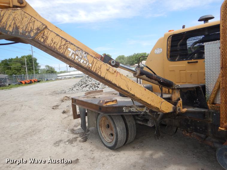 image for item DG1125 2003 GMC W5500 TrucKat flatbed truck