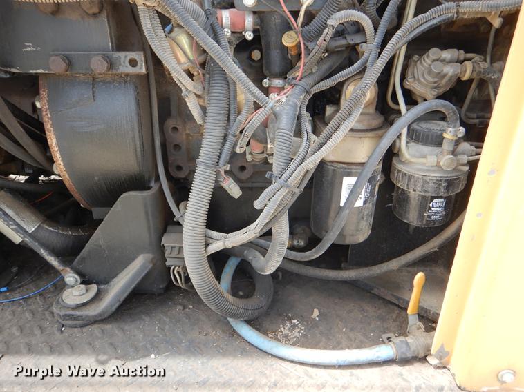 image for item DG1125 2003 GMC W5500 TrucKat flatbed truck