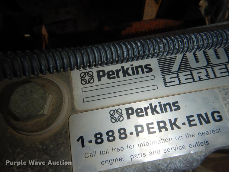 image for item DG1125 2003 GMC W5500 TrucKat flatbed truck