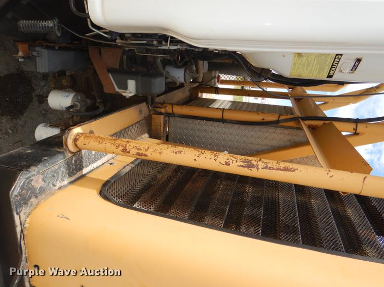 image for item DG1125 2003 GMC W5500 TrucKat flatbed truck