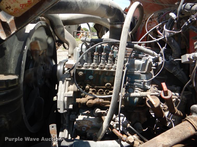 image for item DG1126 1997 International 4900 dump truck