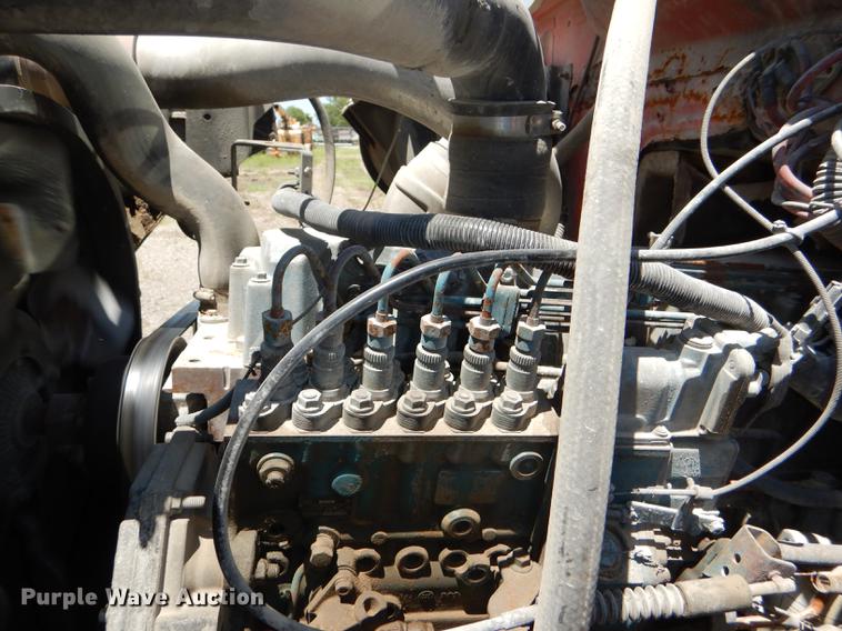 image for item DG1126 1997 International 4900 dump truck