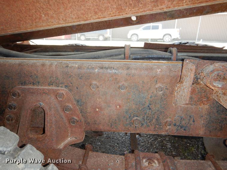 image for item DG1126 1997 International 4900 dump truck