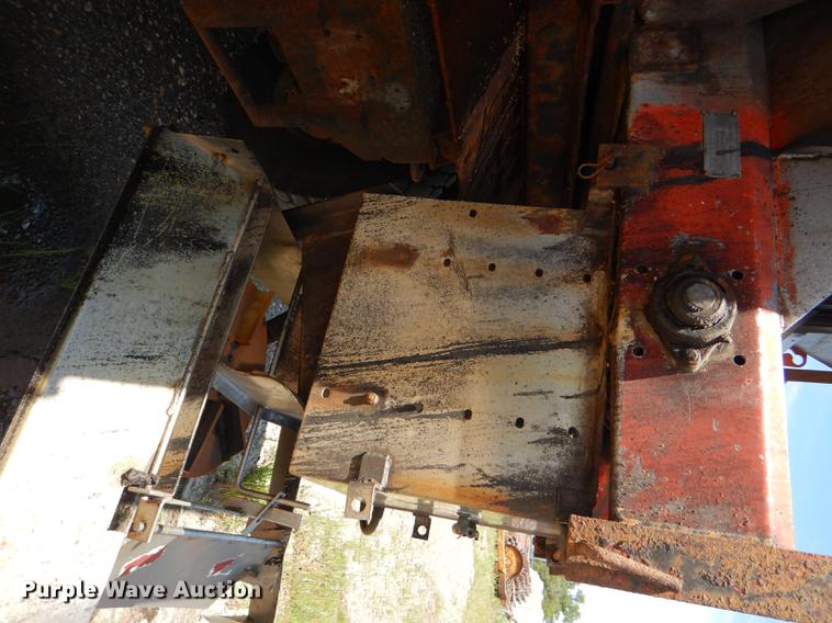 image for item DG1126 1997 International 4900 dump truck