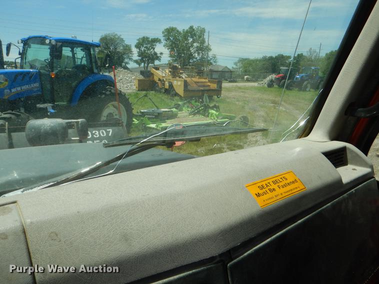 image for item DG1126 1997 International 4900 dump truck