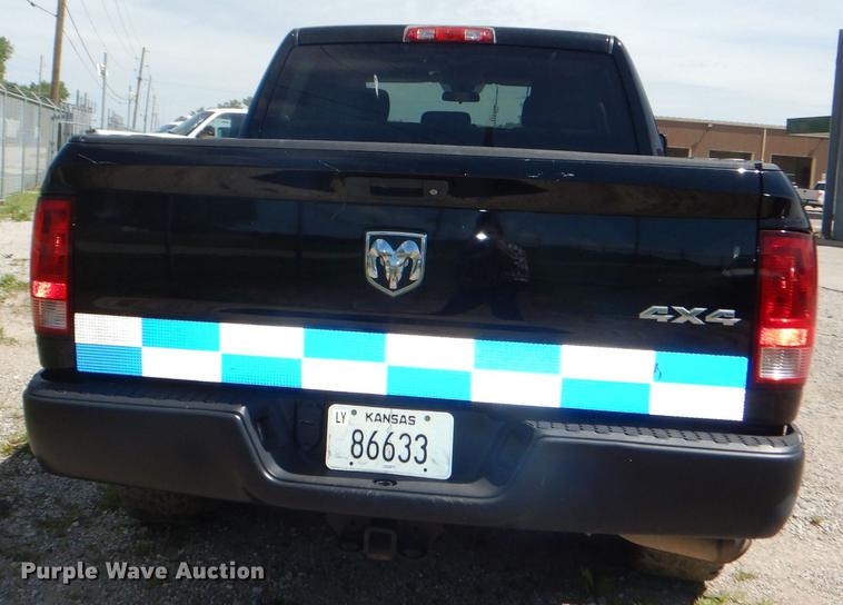 image for item DG1157 2014 Dodge Ram 1500 Crew Cab pickup truck
