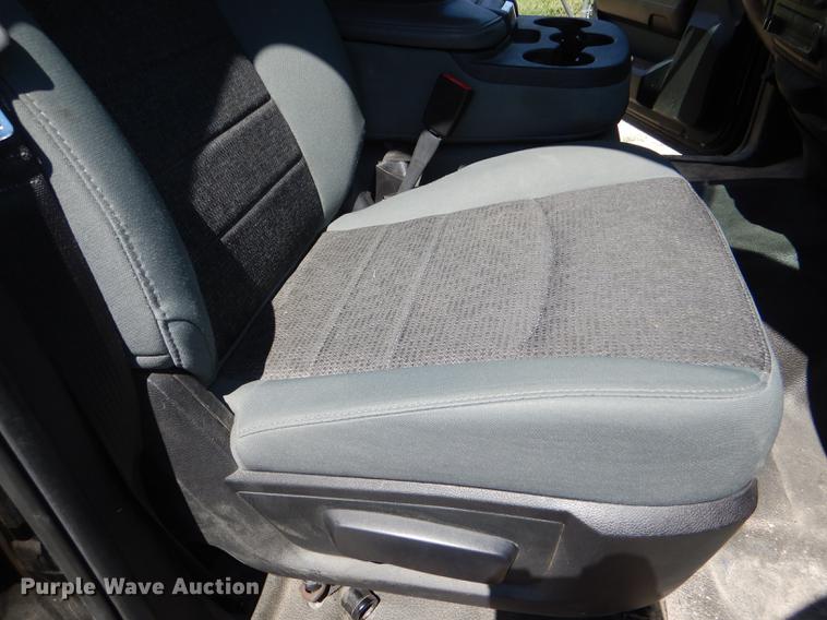 image for item DG1157 2014 Dodge Ram 1500 Crew Cab pickup truck