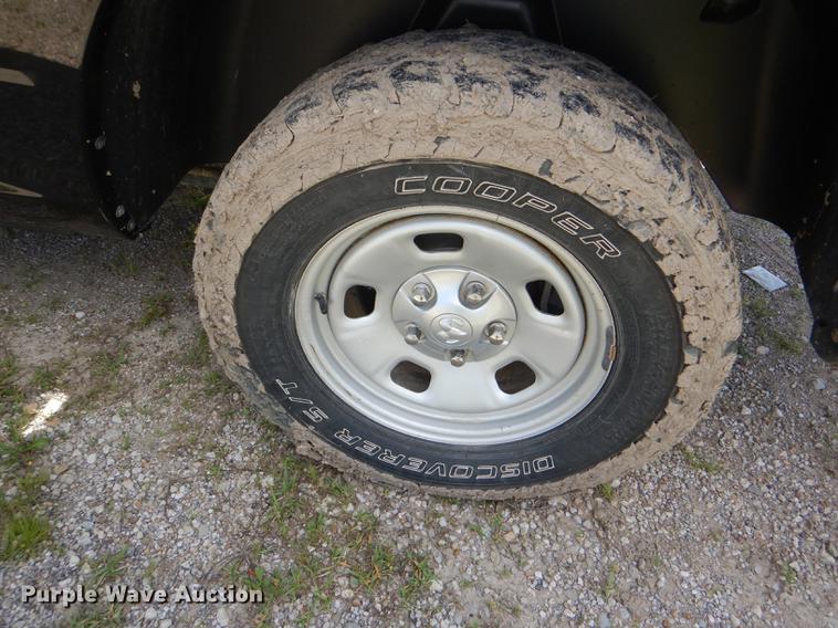 image for item DG1157 2014 Dodge Ram 1500 Crew Cab pickup truck