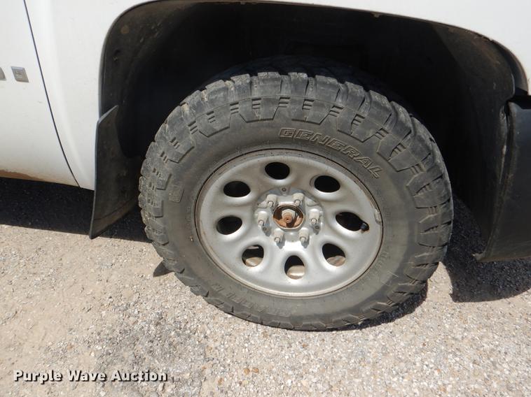 image for item DG1158 2007 Chevrolet Silverado 1500 Ext. Cab pickup truck