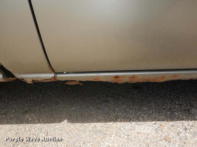 image for item DG1159 2001 Chevrolet Silverado 1500 pickup truck