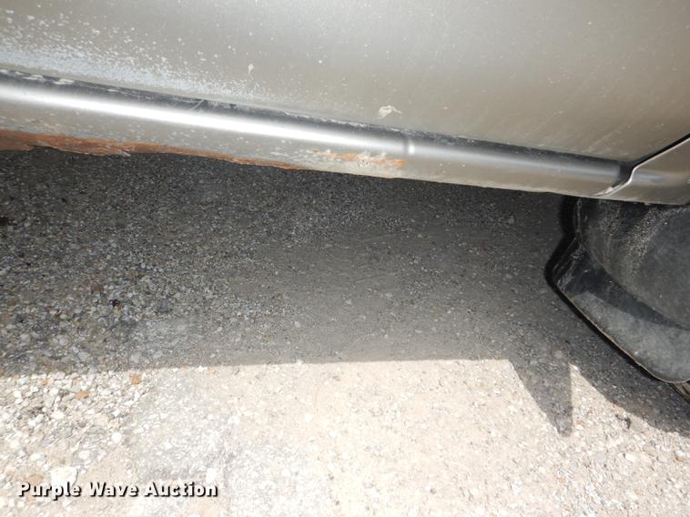 image for item DG1159 2001 Chevrolet Silverado 1500 pickup truck