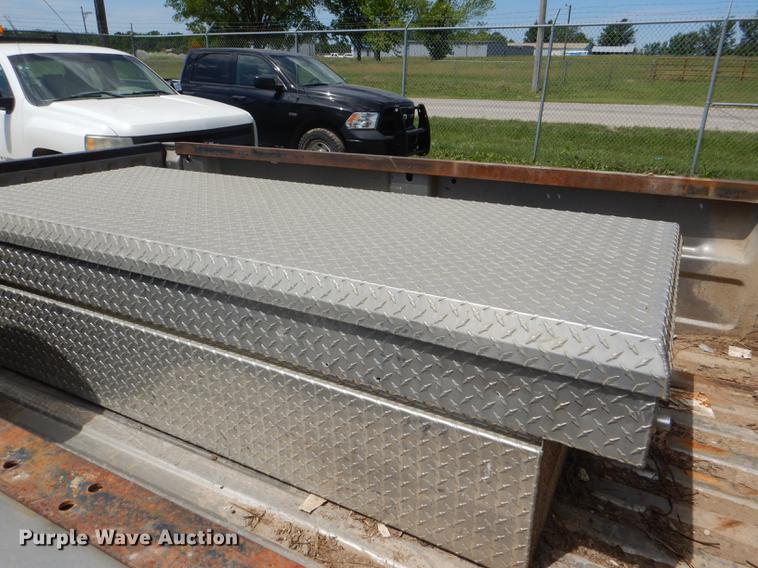 image for item DG1159 2001 Chevrolet Silverado 1500 pickup truck