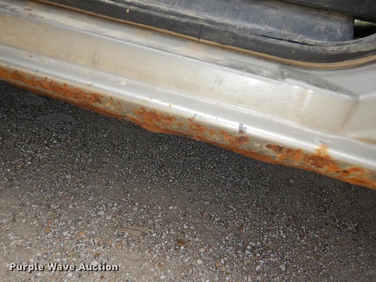 image for item DG1159 2001 Chevrolet Silverado 1500 pickup truck