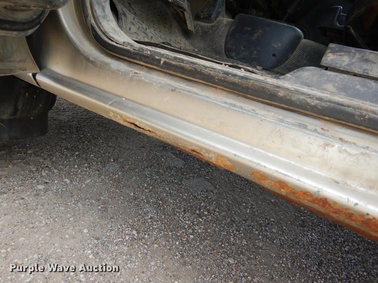 image for item DG1159 2001 Chevrolet Silverado 1500 pickup truck