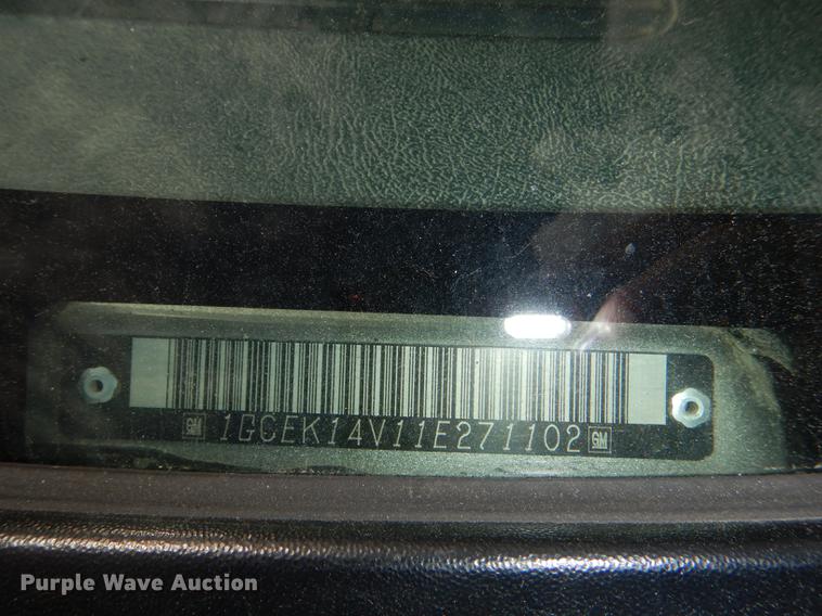 image for item DG1159 2001 Chevrolet Silverado 1500 pickup truck