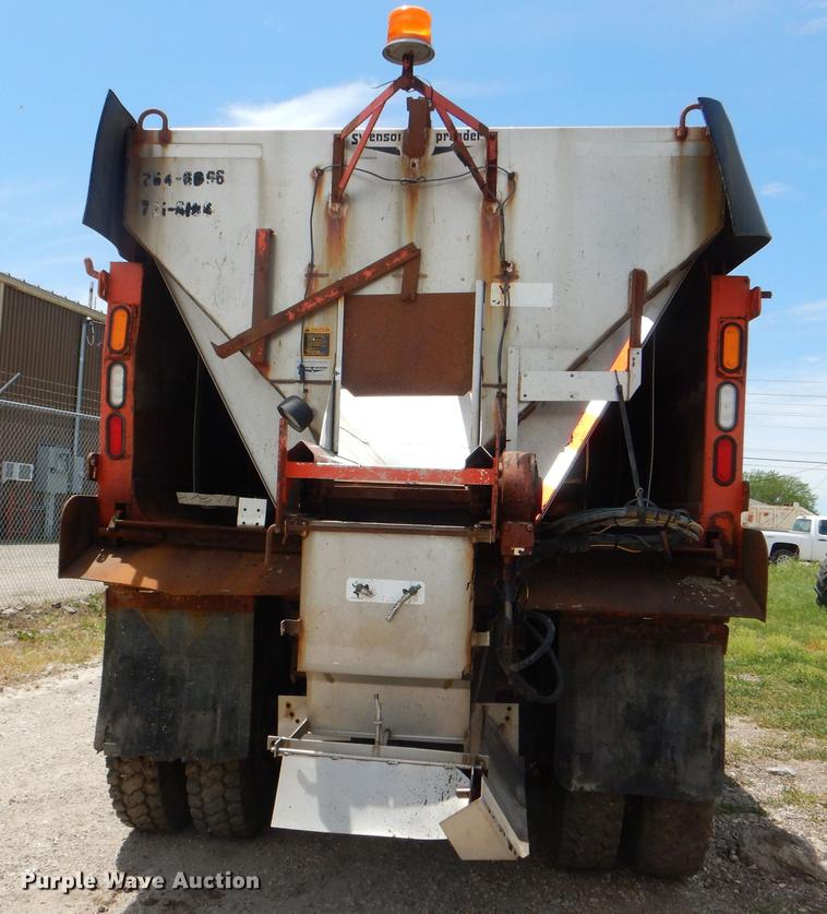 image for item DG1164 1997 International 4900 dump truck