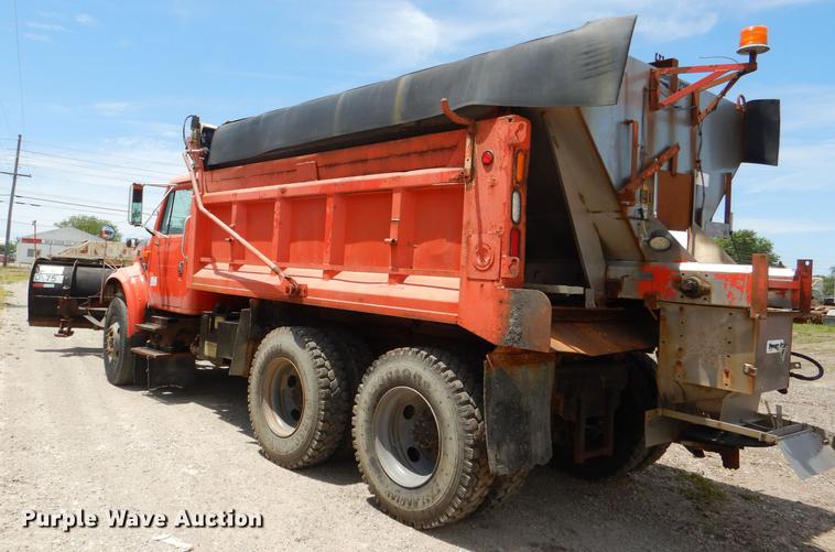 image for item DG1164 1997 International 4900 dump truck