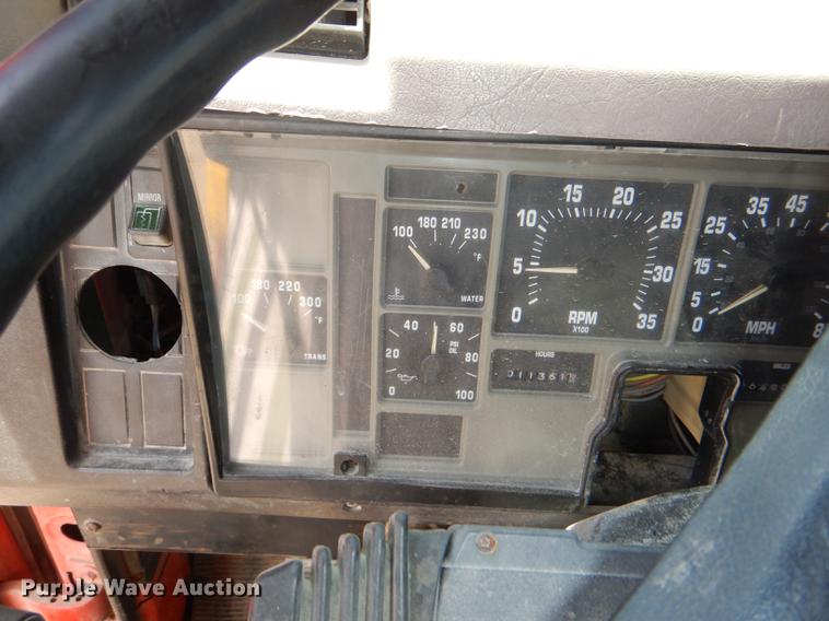 image for item DG1164 1997 International 4900 dump truck