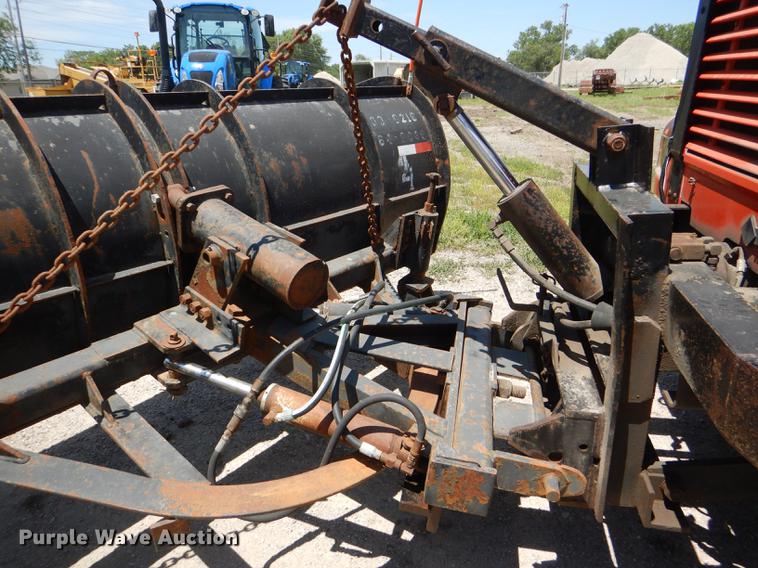 image for item DG1164 1997 International 4900 dump truck