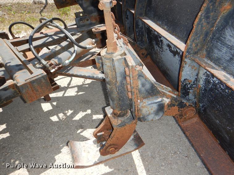 image for item DG1164 1997 International 4900 dump truck