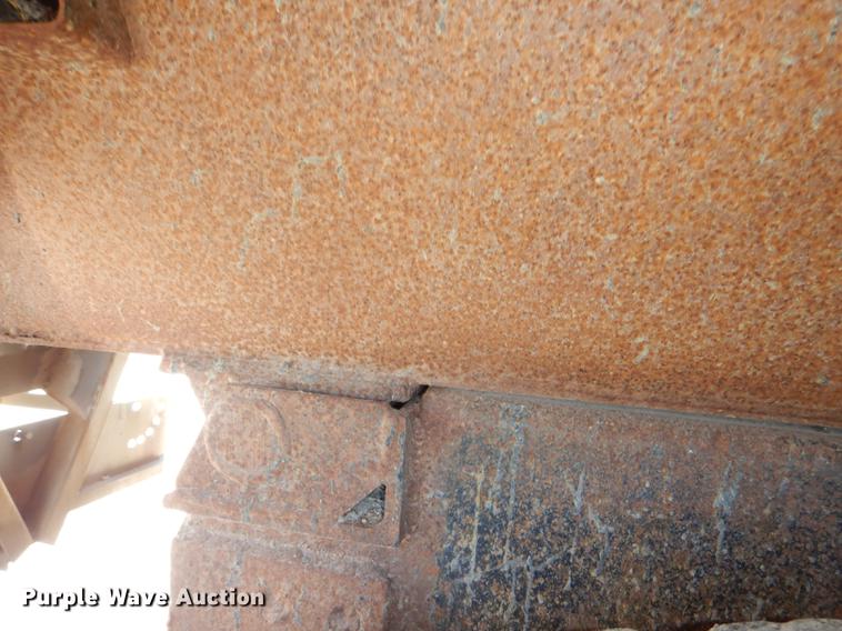 image for item DG1164 1997 International 4900 dump truck