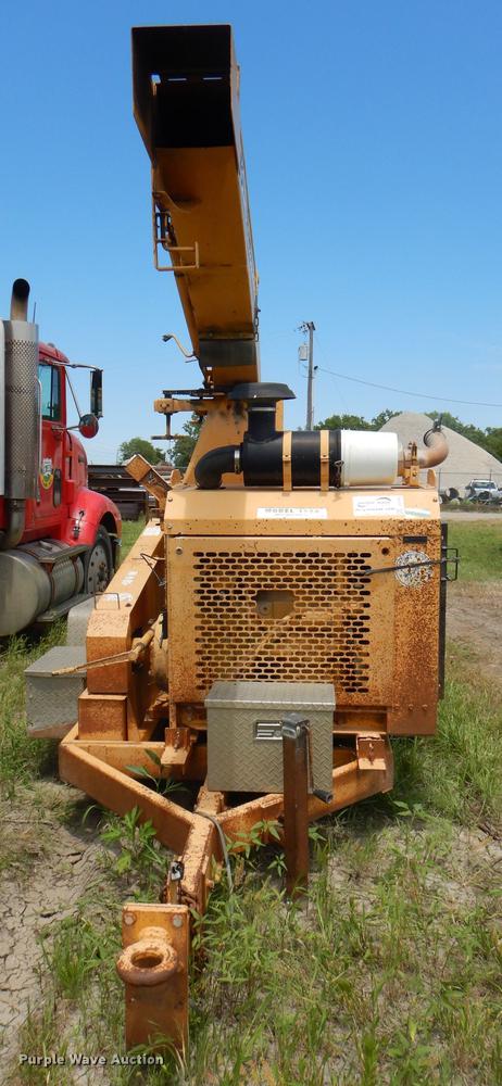 image for item DG1165 2003 Bandit 1590 wood chipper