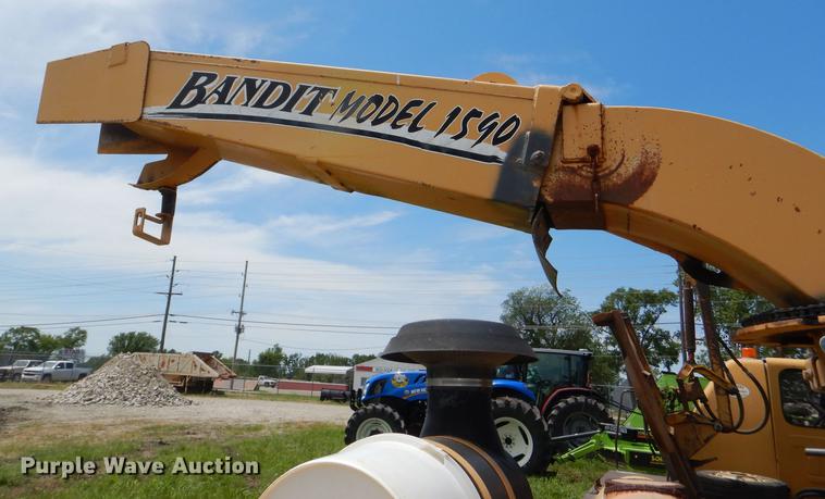 image for item DG1165 2003 Bandit 1590 wood chipper