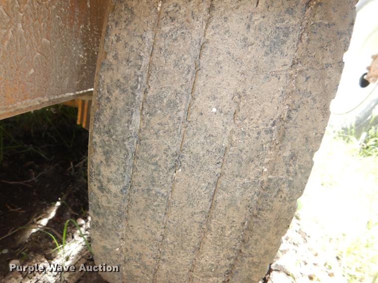 image for item DG1165 2003 Bandit 1590 wood chipper