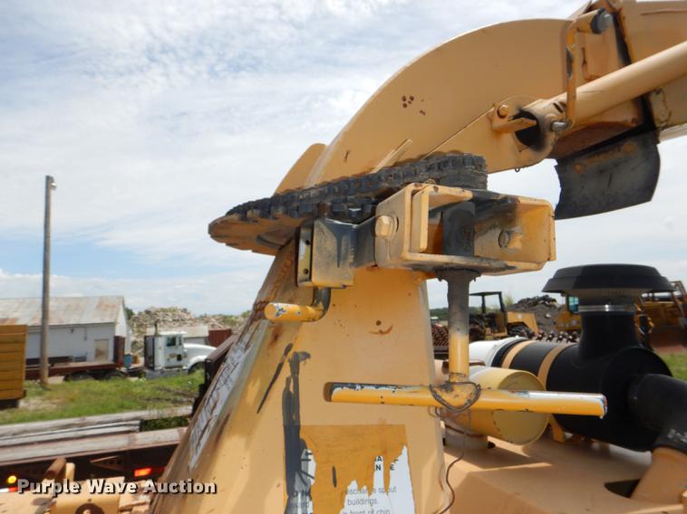 image for item DG1165 2003 Bandit 1590 wood chipper