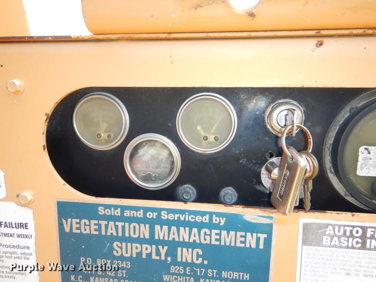 image for item DG1165 2003 Bandit 1590 wood chipper