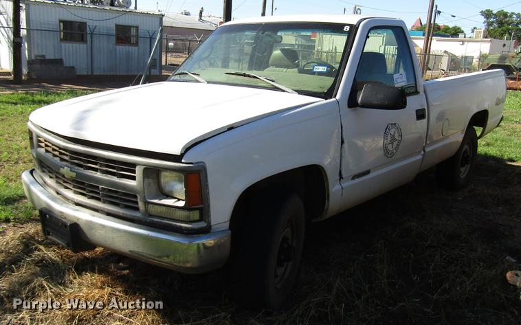 image for item DG1199 1998 Chevrolet K1500 pickup truck