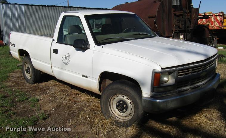 image for item DG1199 1998 Chevrolet K1500 pickup truck