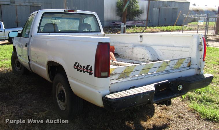 image for item DG1199 1998 Chevrolet K1500 pickup truck